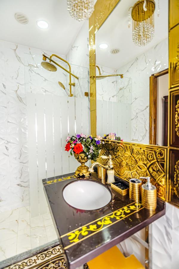Sera Boutique Hotel บากู ภายนอก รูปภาพ